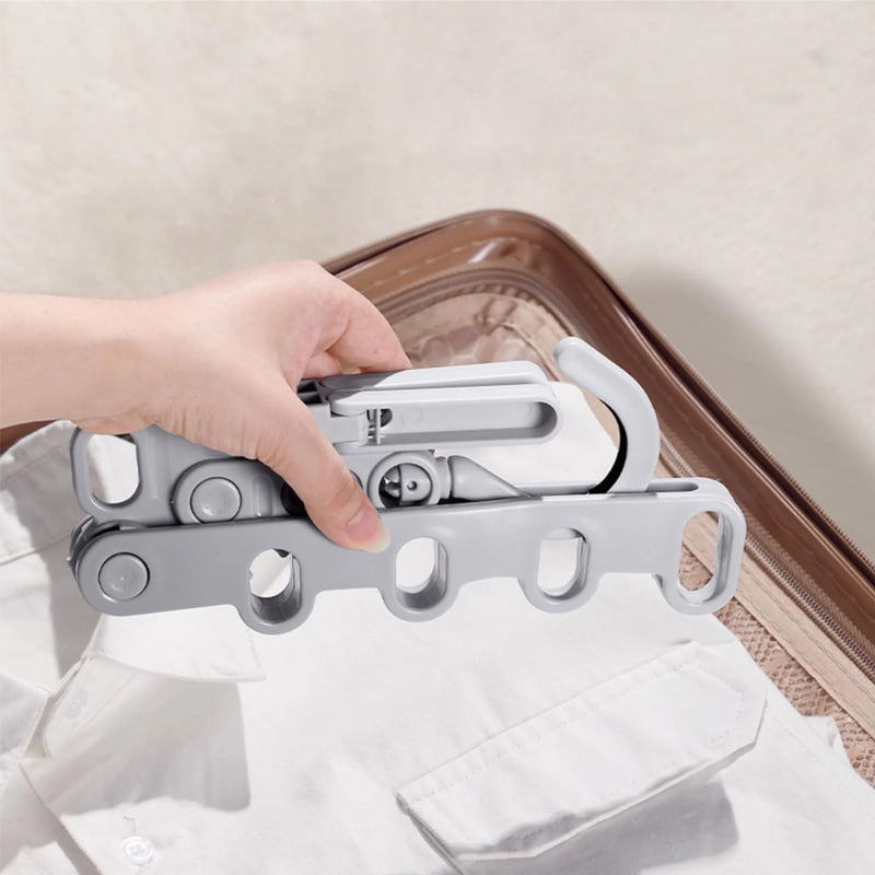 2+1 GRATUIT | FoldiHooks - Votre ensemble de cintres compact