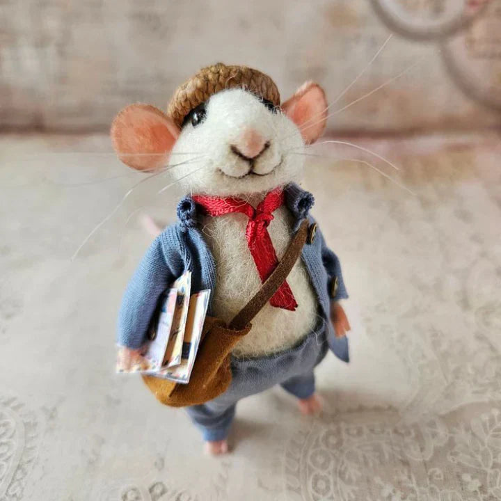 WhiskerWool™ – Souris en feutre à la main