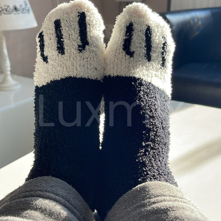 3+3 GRATUIT | SnuggleBoots - Les chaussettes les plus mignonnes et adorables pour les jours plus frais