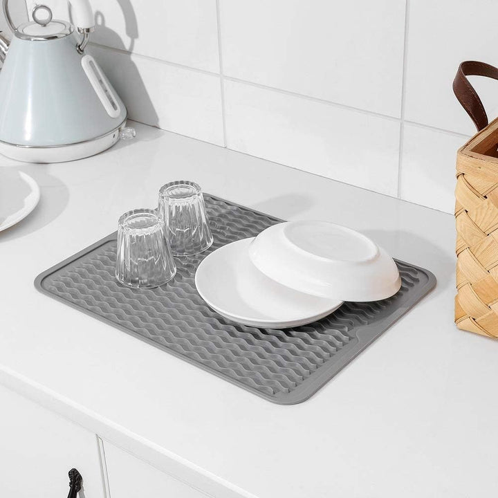 KÜCHENWELLA Tapis de Cuisine en Silicone | Résistant à la Chaleur & Antidérapant | Tapis d'égouttage, Insert de Réfrigérateur & de Tiroir | Sans BPA & Facile à Nettoyer