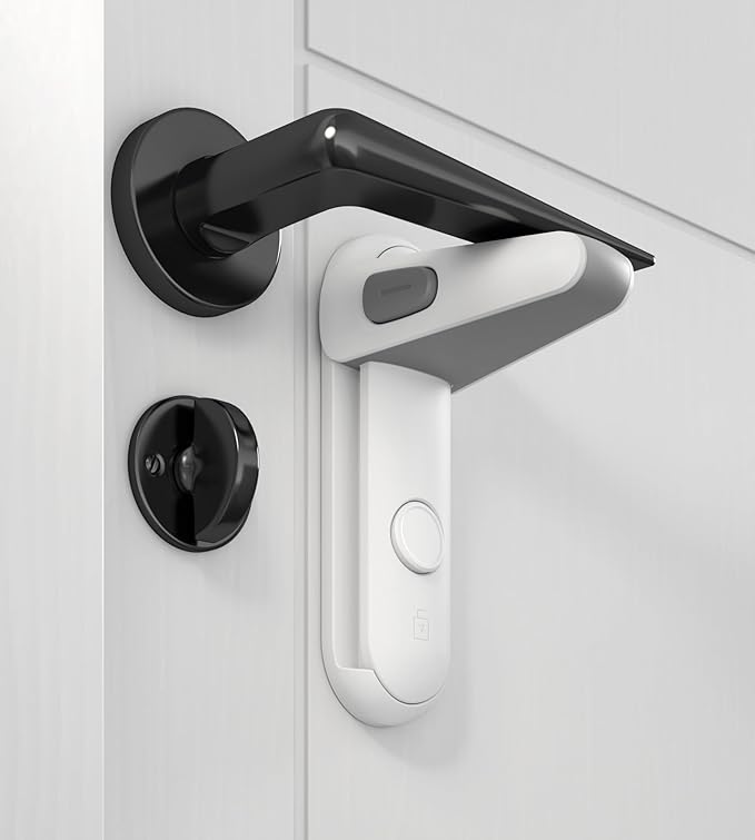 1+1 GRATUIT | SafeNest – La protection de porte astucieuse pour les petits explorateurs !