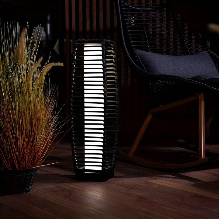 Solunara Lampe de Sol Solaire Extérieure | Lumière Blanc Chaud | Contrôle par Bouton-Poussoir & Écologique | Ø 10 cm | Plastique