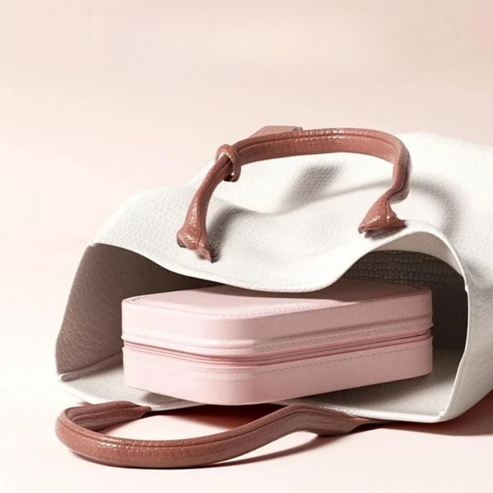 GlowTote – Ta lumière de beauté à emporter !