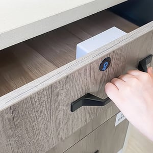 SafeTap – Protection intelligente pour vos armoires