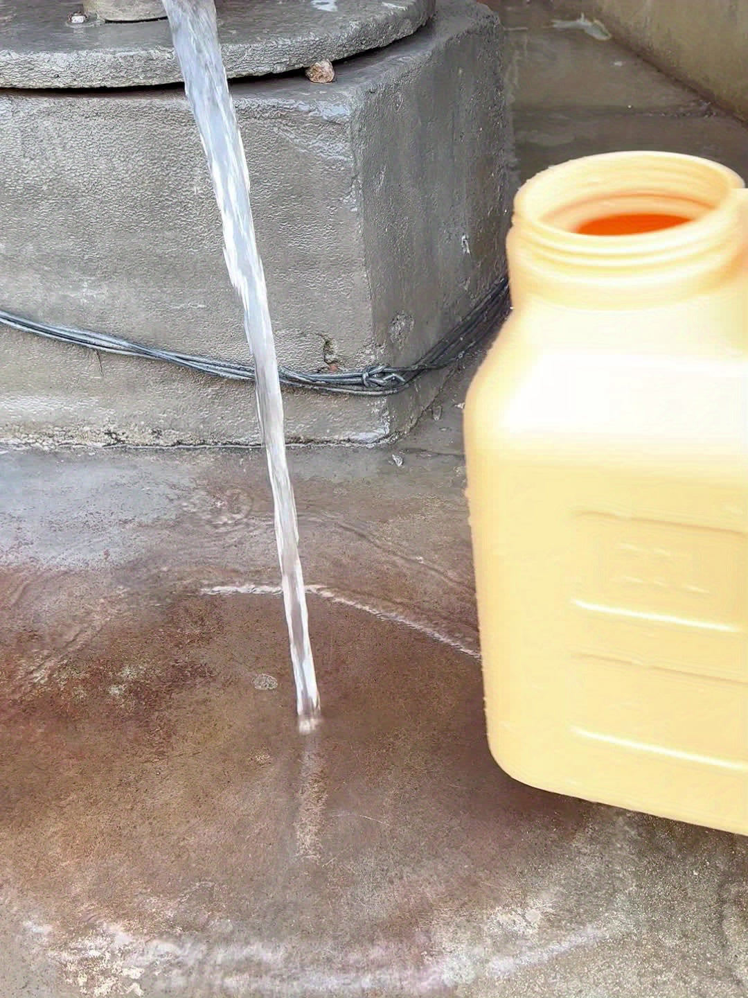 AquaTrek Conteneur d'eau extérieur avec distributeur | Compact & Portable | Avec support à savon | Idéal pour le camping & les voyages