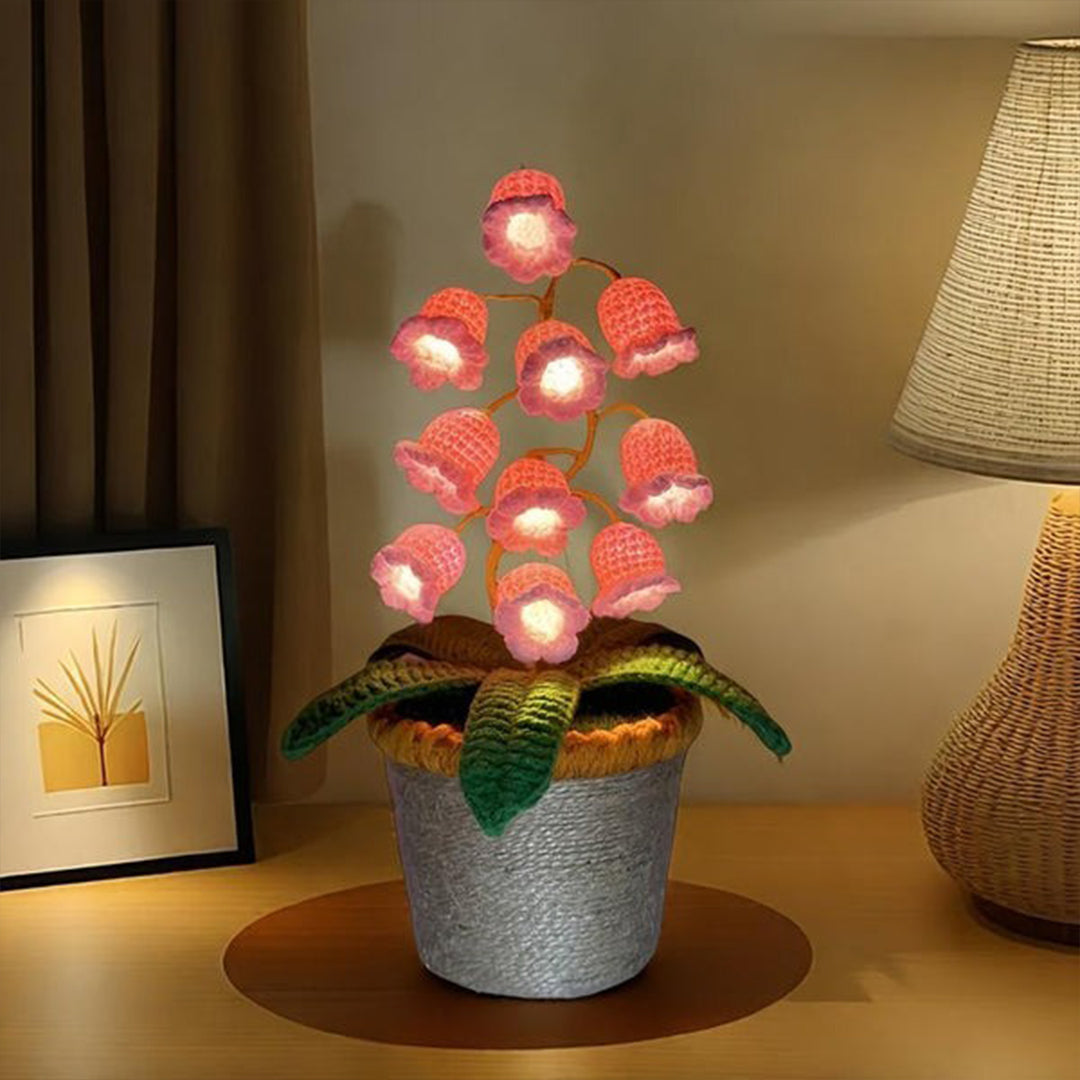 LilyGlow – La lampe en crochet à fleurs de lys avec une floraison éternelle !
