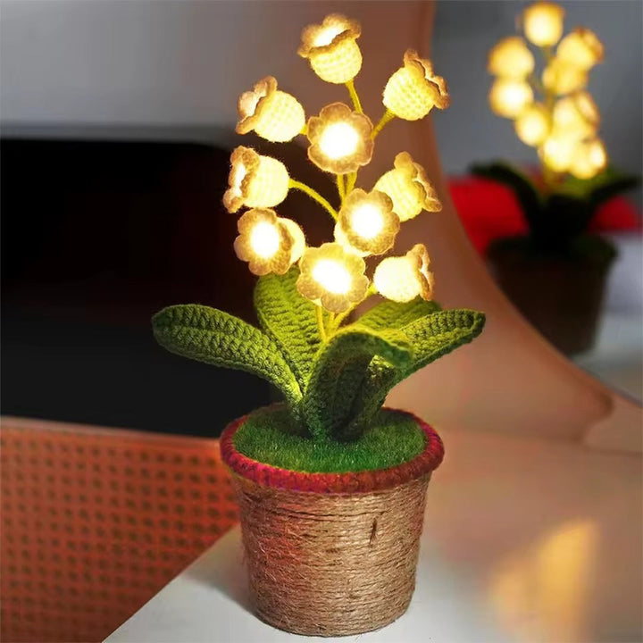 LilyGlow – La lampe en crochet à fleurs de lys avec une floraison éternelle !