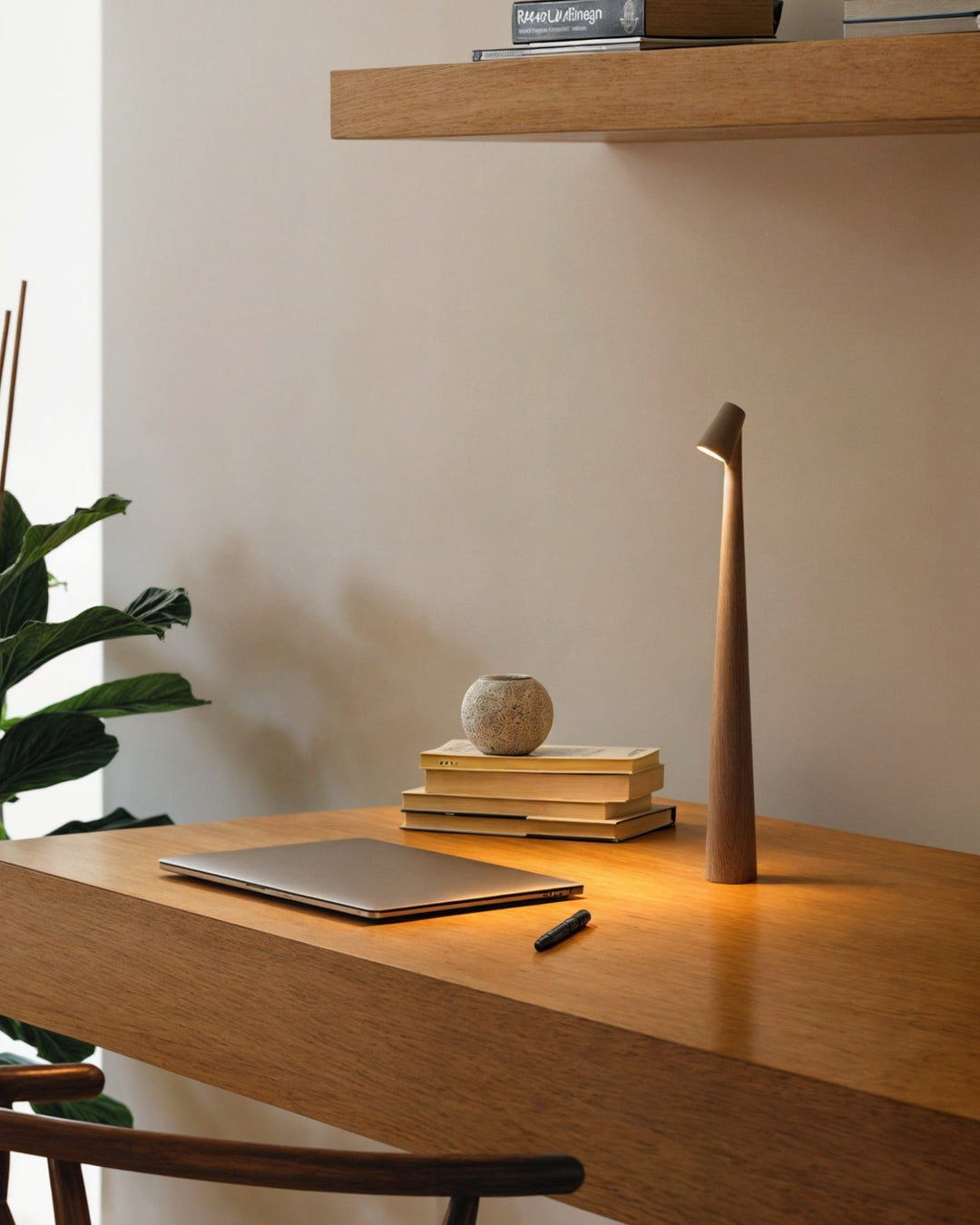 Lampe de table moderne à commande tactile, 3 niveaux de luminosité, aluminium