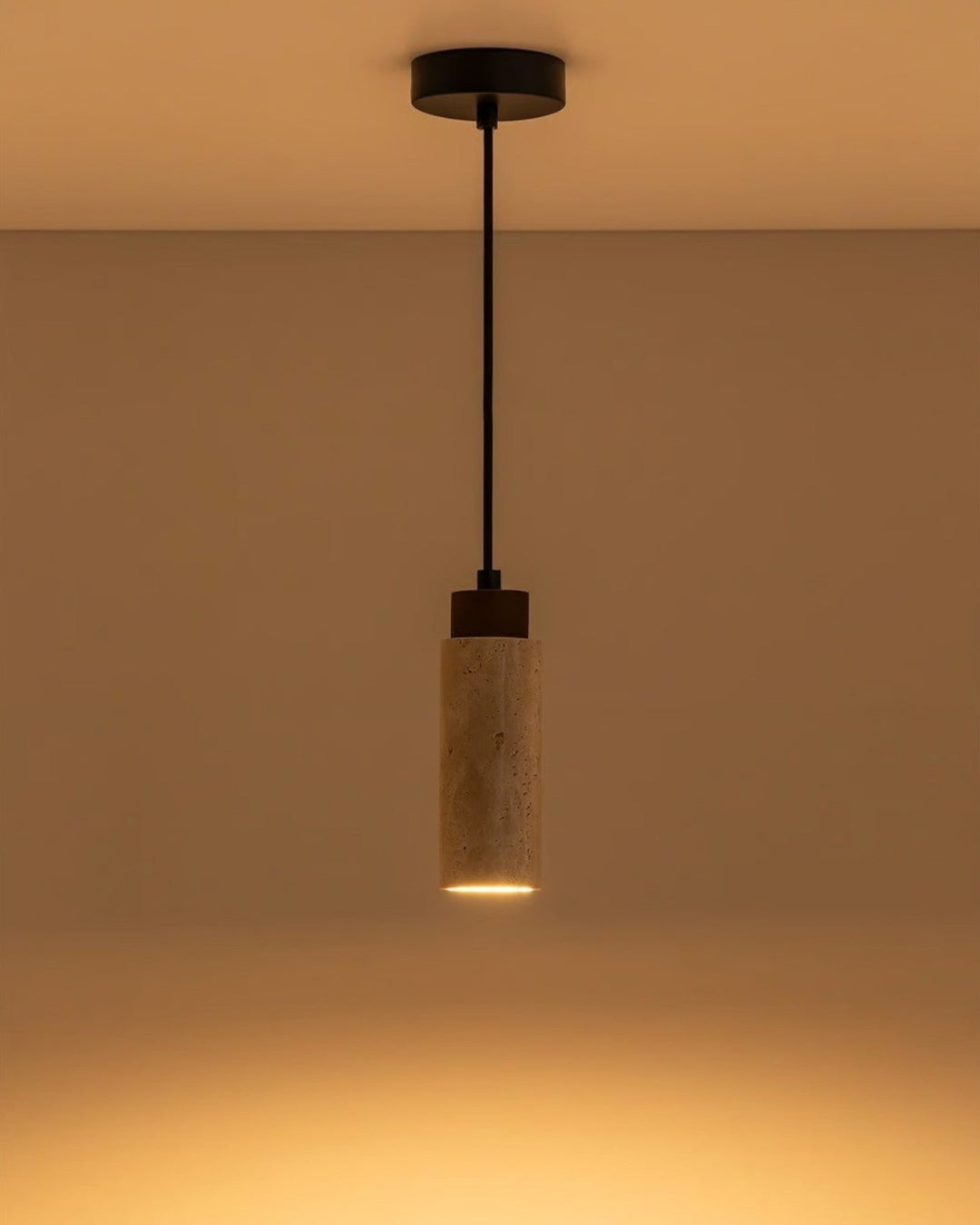 Suspension Davise en travertin et bois Ø10 cm, hauteur réglable