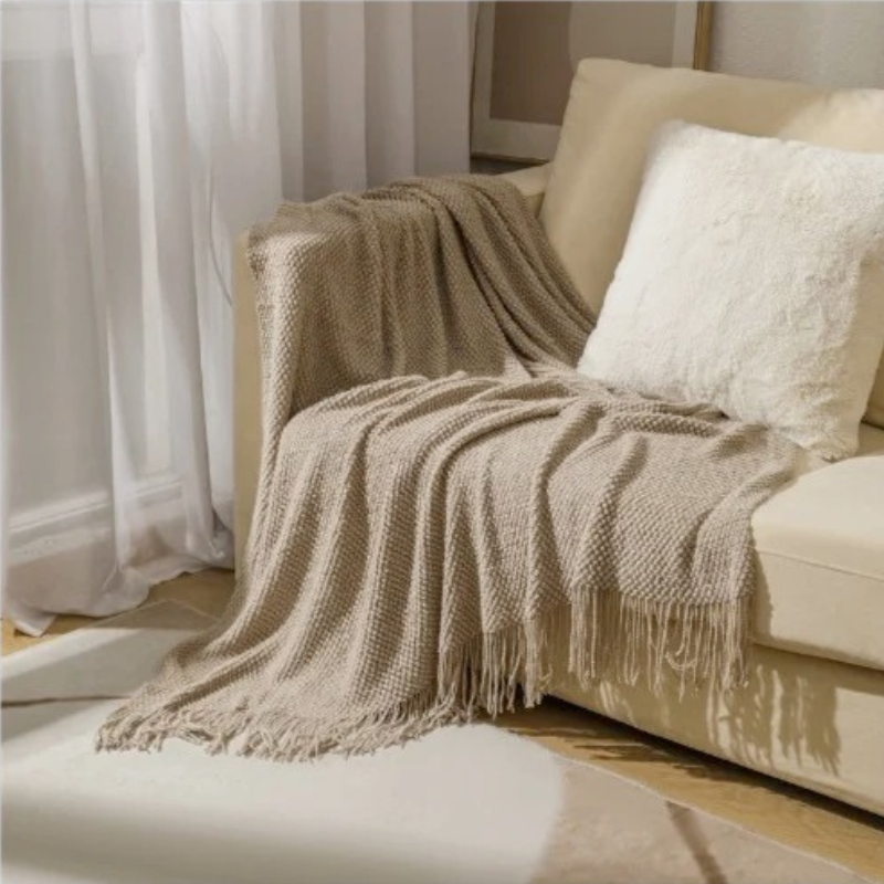 Alvryn — Couverture douce en laine mérinos avec franges élégantes