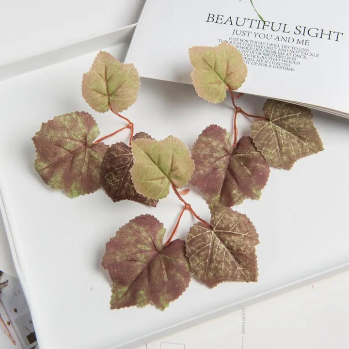 Silvara Feuilles d'érable artificielles en soie | 100 pièces | Décoration automnale pour mariage, maison & fêtes | 6,5 × 5 × 13,5 cm
