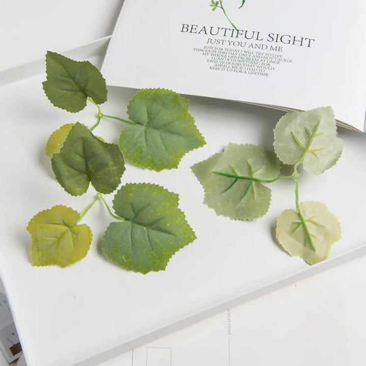 Silvara Feuilles d'érable artificielles en soie | 100 pièces | Décoration automnale pour mariage, maison & fêtes | 6,5 × 5 × 13,5 cm