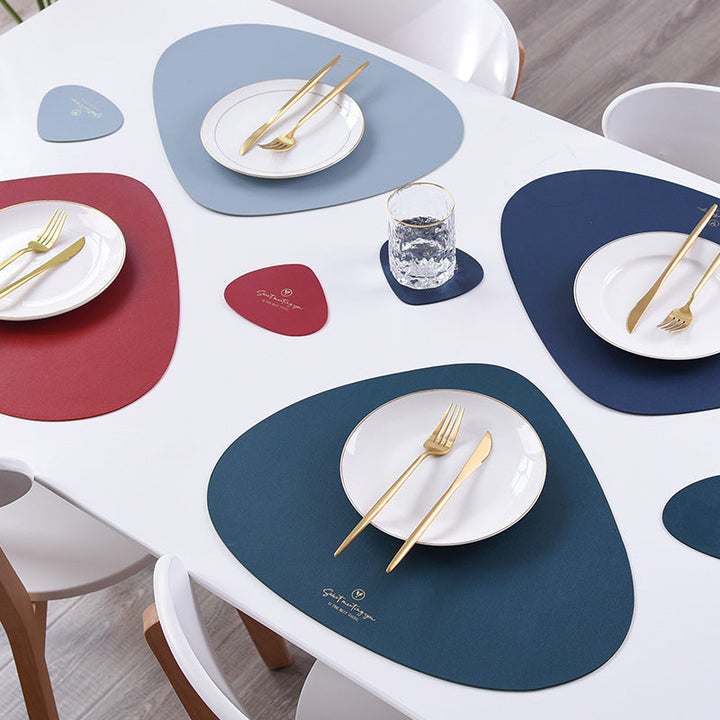 PrestigeMat - Ensemble élégant de sets de table et sous-verres en cuir PU