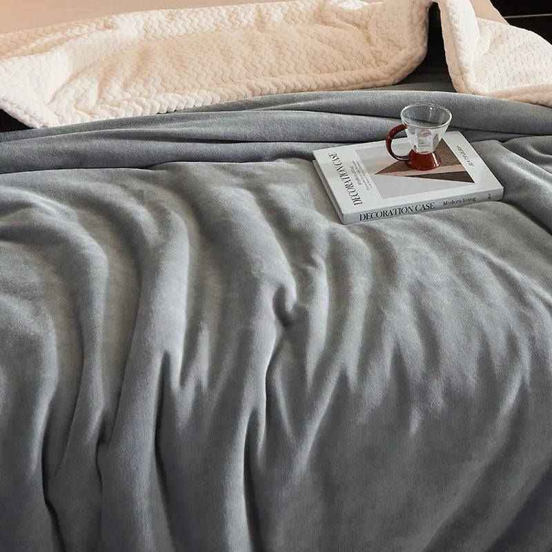 Couverture en Fleece CozyBlanket | Luxueuse & Douce | Chaleureuse & Légère | Polyvalente