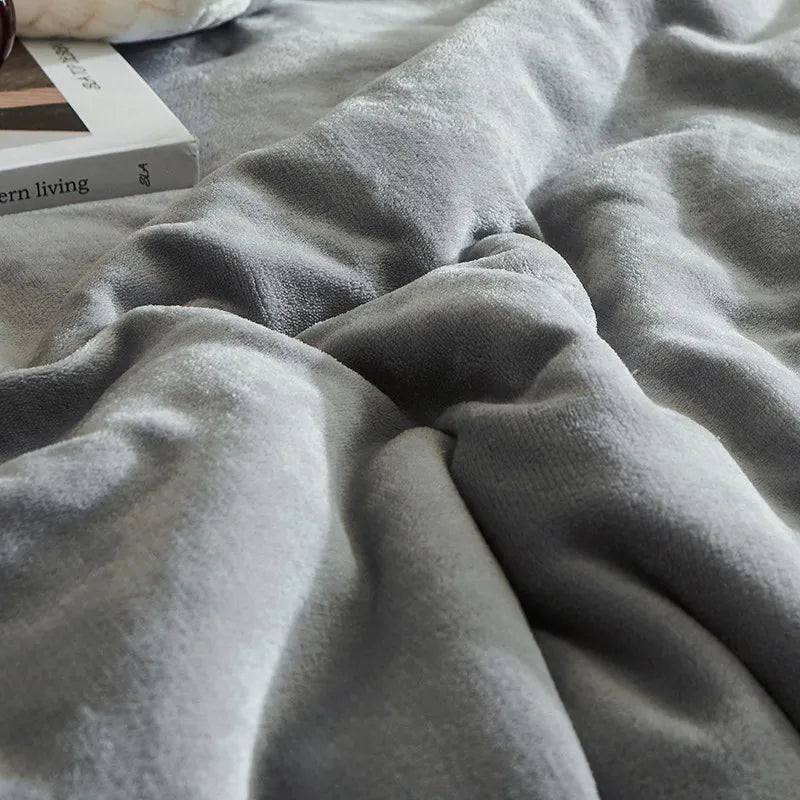 Couverture en Fleece CozyBlanket | Luxueuse & Douce | Chaleureuse & Légère | Polyvalente