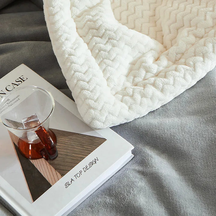 Couverture en Fleece CozyBlanket | Luxueuse & Douce | Chaleureuse & Légère | Polyvalente