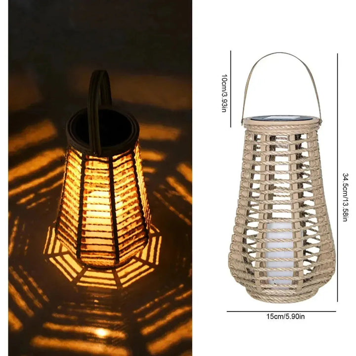 Solambra Lanterne Solaire Suspendue en Rattan | Lumière Blanc Chaud | Résistante aux Intempéries IP44 | Bambou & Rattan