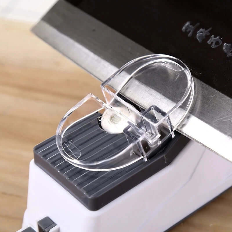 BladeBooster - Aiguiseur de couteaux électrique - 5 disques abrasifs gratuits + Livraison gratuite !