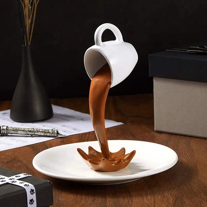 Sculpture de tasses à café flottantes | Effet de versement magique | Décoration créative pour la table et la cuisine