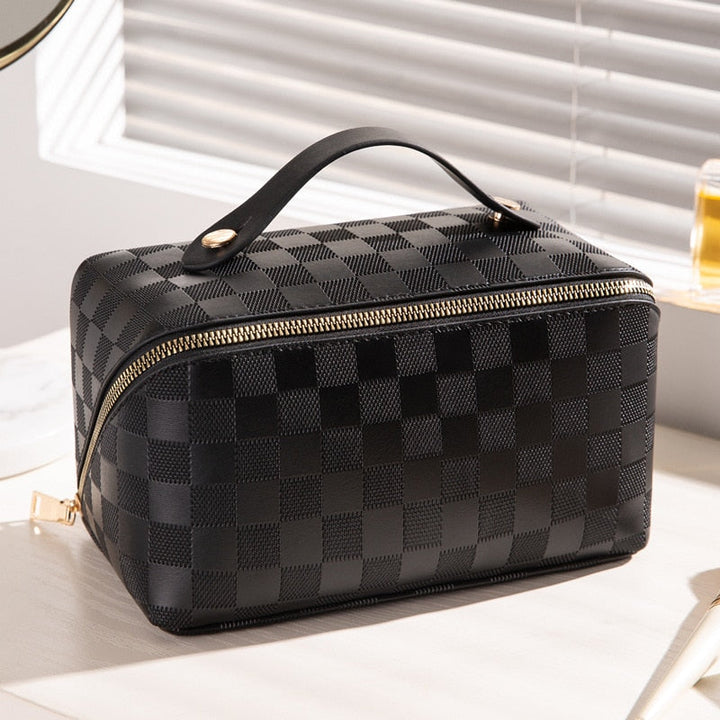 Velvoria Trousse de Maquillage de Luxe pour Voyage & Maison | Avec Compartiments & Cuir PU | Résistante à l'Eau & Polyvalente