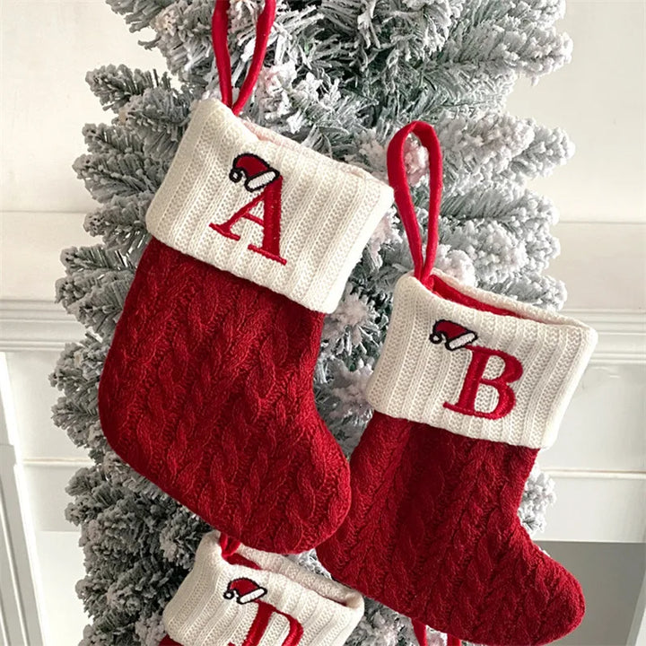 Chaussette de Noël SnowKnit | Tricotée avec un motif de flocons de neige | Décoration de Noël & idée cadeau | 25×15 cm