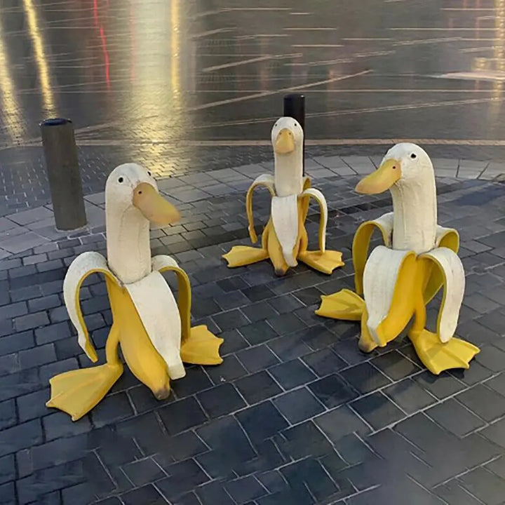 Sculpture BananaDuck "Quaki" | Décoration de jardin amusante | Résine artistique résistante aux intempéries | 17 cm