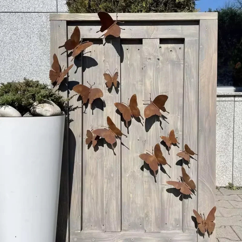 Rustalina Ensemble de 15 Papillons en Métal à Effet Rouillé | Décoration Murale pour Jardin, Clôture & Troncs d'Arbre | Résistant aux Intempéries & Vieilli Naturellement
