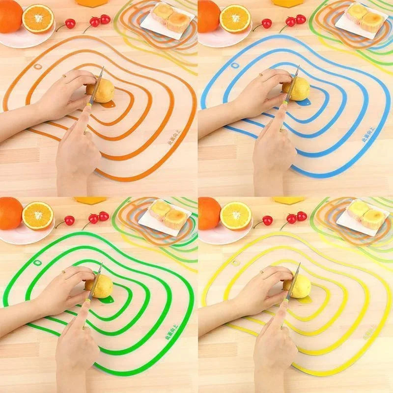 FlexiCut | Ensemble de 4 planches à découper flexibles | Antidérapantes & Alimentaires | Tapis de cuisine colorés