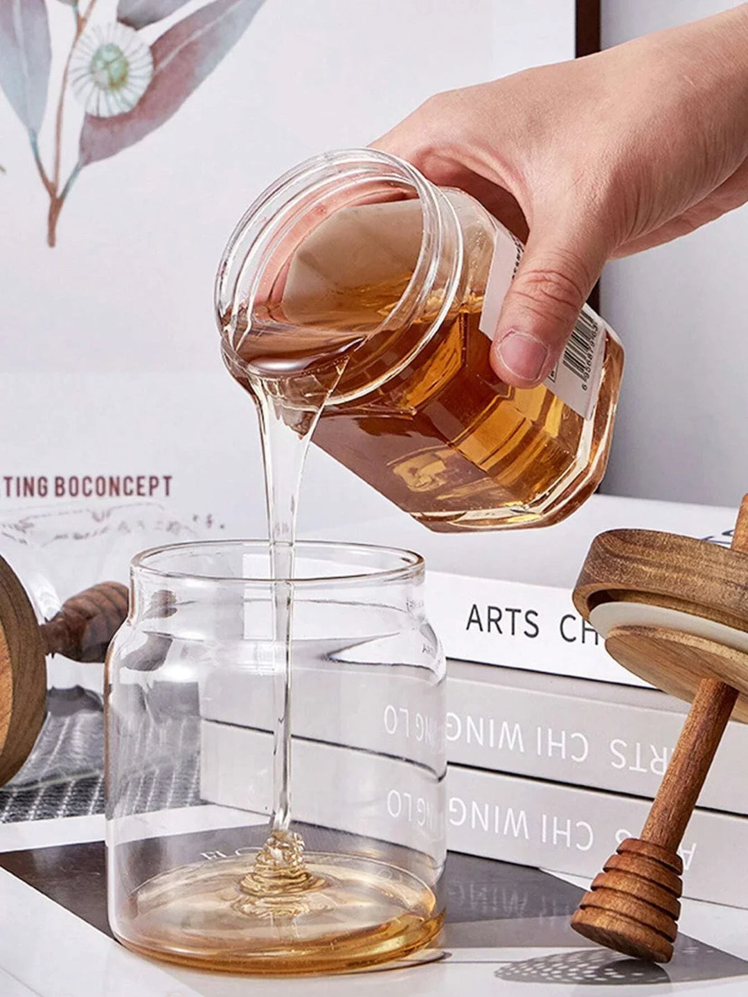 MeliVita Pot de miel avec couvercle en bois & cuillère | Contenant hermétique en verre | Récipient transparent pour miel pour cuisine & table de petit-déjeuner