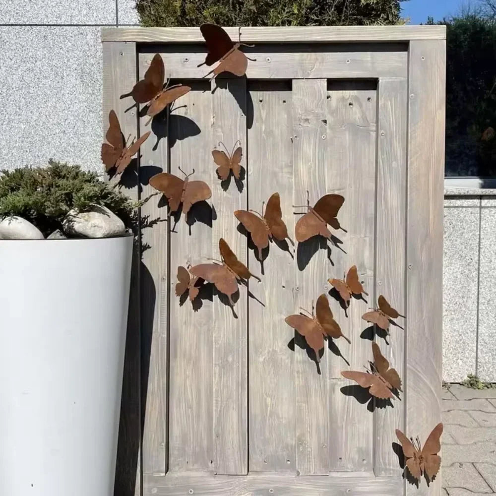 Rustalina Ensemble de 15 Papillons en Métal à Effet Rouillé | Décoration Murale pour Jardin, Clôture & Troncs d'Arbre | Résistant aux Intempéries & Vieilli Naturellement