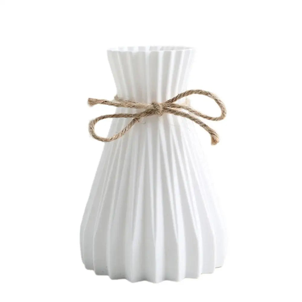 Vase à fleurs en plastique moderne | Design taille créatif | Léger & décoratif | 12×17,5×7 cm