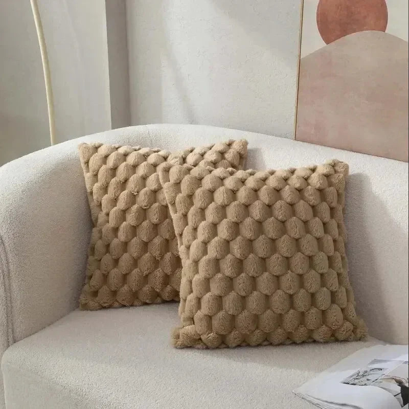 Housse de coussin PlushPine | Motif tortue 3D | Doux & Élégant | Blanc crème 45×45 cm