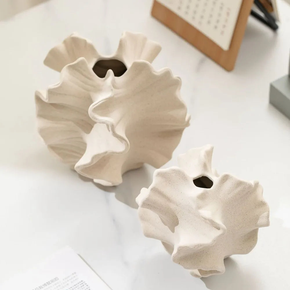 Scandiva | Vase en céramique en forme de corail | Design nordique | Beige mat