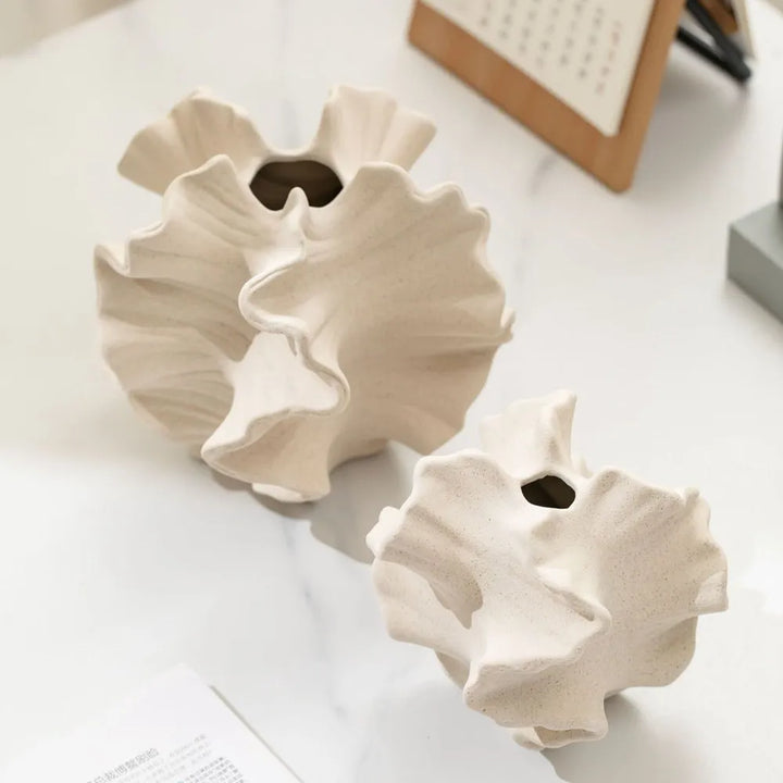 Scandiva | Vase en céramique en forme de corail | Design nordique | Beige mat