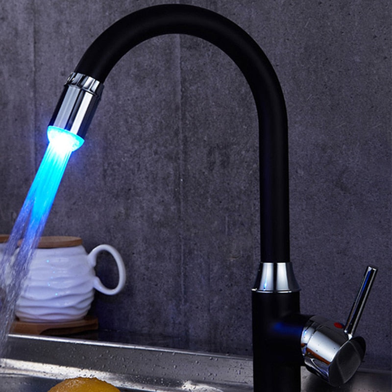 Éclairage LED de robinet AquaLume | Changement de couleur par pression d'eau | Sans batteries | Ø 2,5 cm