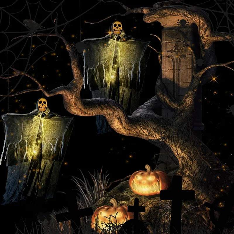 Décoration Halloween GloomyGhost | Fantôme crâne lumineux | Figurine suspendue avec LED | 57 × 80 cm