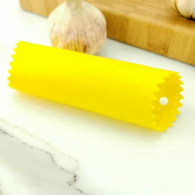 Peleur d'ail en silicone | Sans odeur & Rapide | SchälFix avec structure ondulée – Lavable au lave-vaisselle