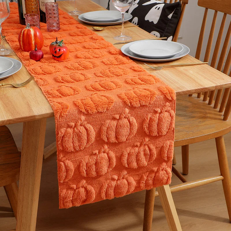 Nappe HauntLuxe | Broderie Citrouille & Fantôme | Design 3D | Décoration Halloween de Luxe