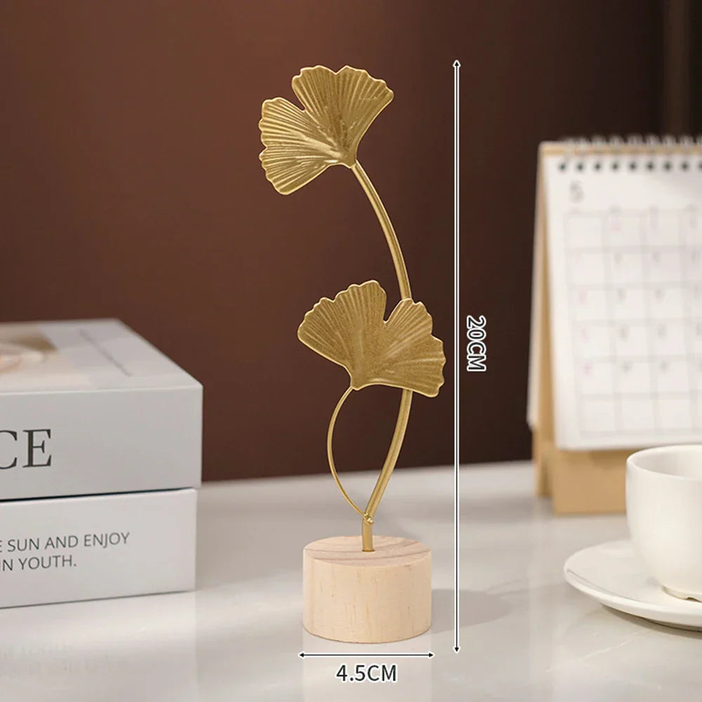 Figurine décorative Ginkgo Elegance | Sculpture de feuille dorée en métal | Décoration pour la maison et le bureau