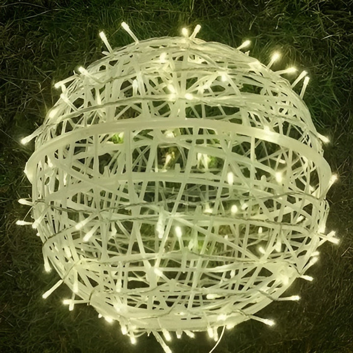 Lumora Guirlande lumineuse LED en boules | Fonctionne sur piles & Résistante aux intempéries IP65 | Pour intérieur & extérieur | Ø 6 cm | Plastique
