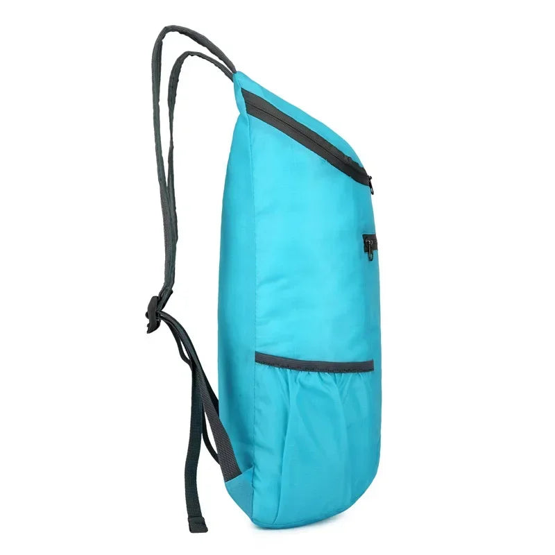 SkyFold LitePack | Sac à dos de plein air pliable 20L | Imperméable & ultraléger | Pour les voyages, la randonnée & les loisirs | Unisexe
