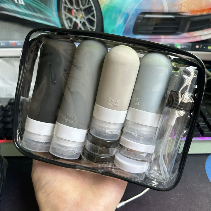 Travellina Set de Voyage | Ensemble de bouteilles rechargeables de 16 pièces dans une trousse zippée | Étanche & adapté aux bagages à main | Pour shampoing, cosmétiques & produits de soin
