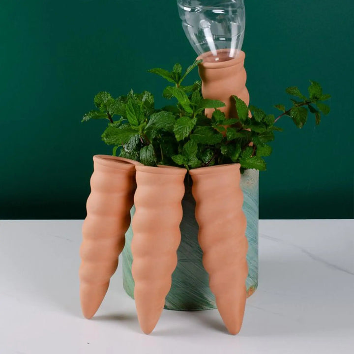 Pointes d'arrosage "Terraplant" | Auto-arrosage en terre cuite | Alimentation automatique des plantes | Ensemble de 4 | 5×16,2 cm