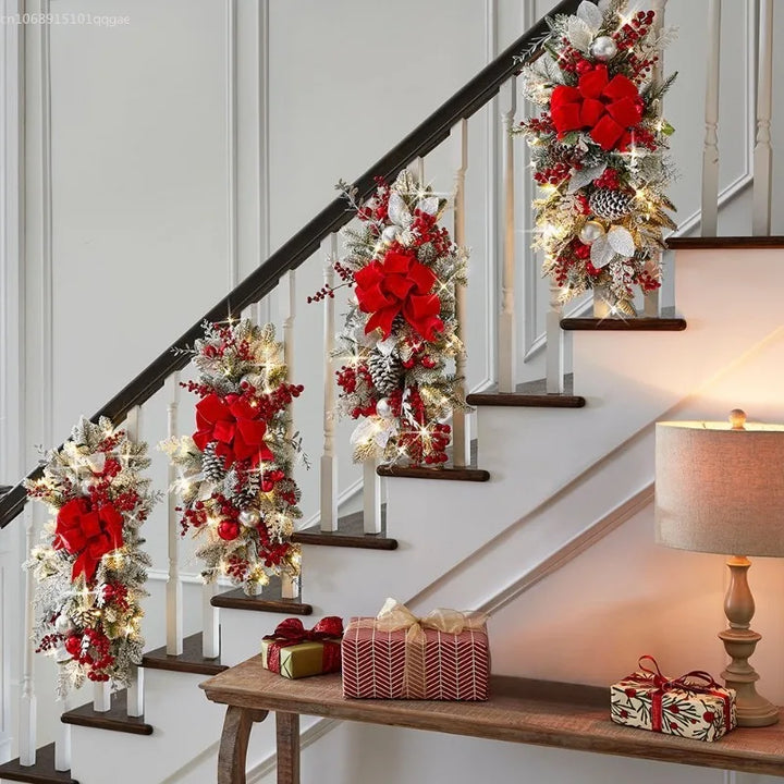 Guirlande de Noël LumiPine | Avec éclairage LED | Guirlande en sapin rustique pour escalier, porte et mur | 45×20 cm