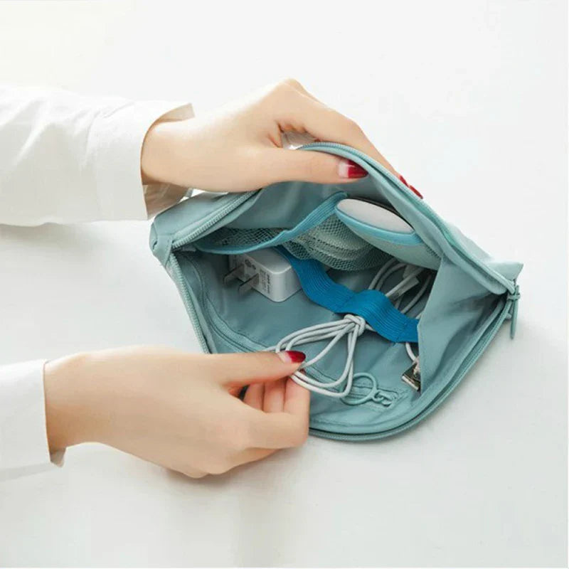 TechTasche Sac de câbles étanche | Organiseur électronique pour voyages | Compact & Robuste | Nylon 23x15cm
