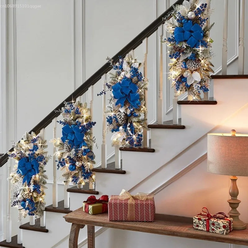 Guirlande de Noël LumiPine | Avec éclairage LED | Guirlande en sapin rustique pour escalier, porte et mur | 45×20 cm