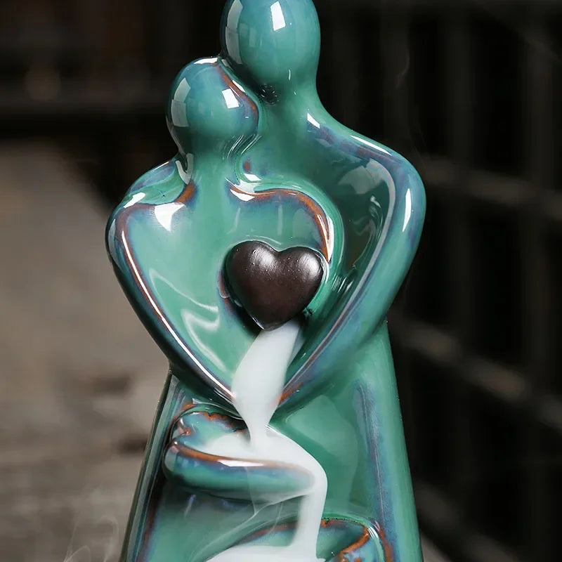 ZenAura Brûleur d'encens à reflux | Céramique | Design couple amoureux | Décoration & Méditation | 7,3×7,4×17,4 cm
