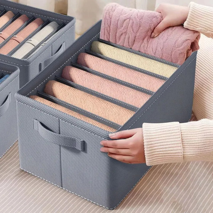 Organisateur de placard OrgaFold avec compartiments | Boîte de rangement en non-tissé | Pliable & Stable | Gris | 44×30×20 cm