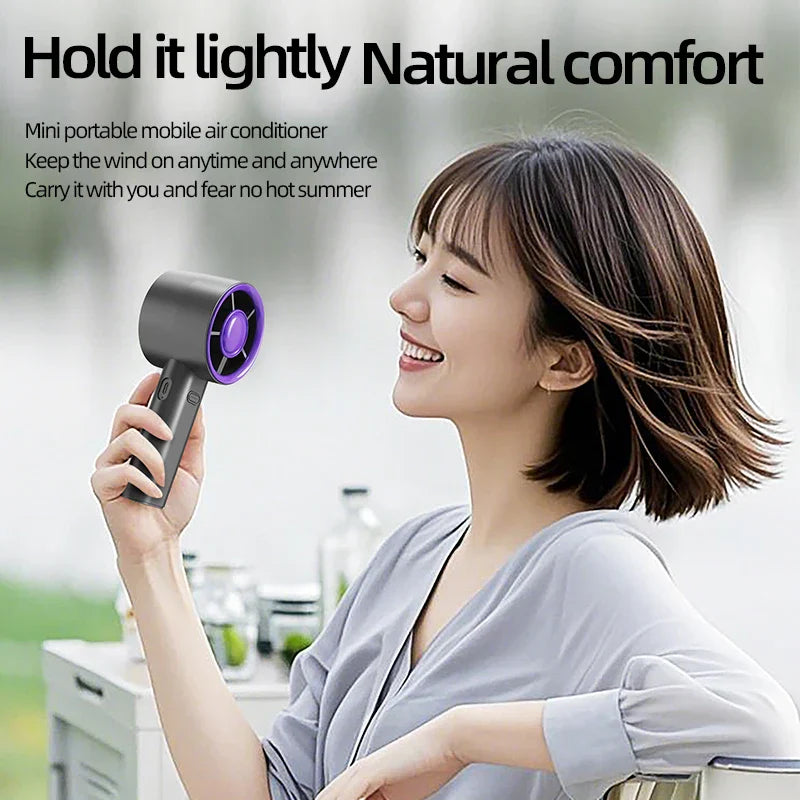 BrisaLite Mini Ventilateur à Main | Rechargeable USB | Refroidissement Silencieux avec Support pour Téléphone | 3 Vitesses pour Voyages & Bureau