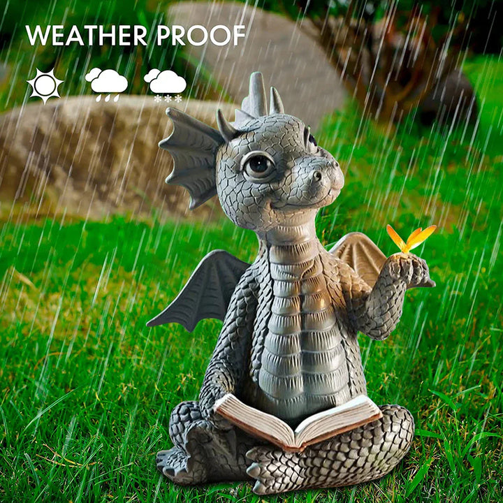 Figurine de dragon avec livre | Peinte à la main & Résistante aux intempéries | Sculpture en résine | 9 × 7 × 10 cm
